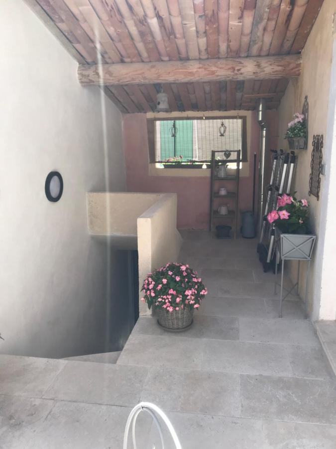 La Charmeuse Apartment Cereste Luaran gambar